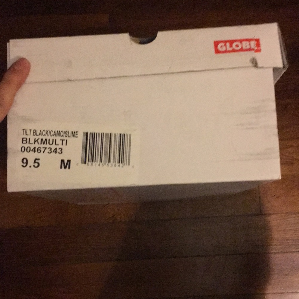 Globe Tilt size 9.5